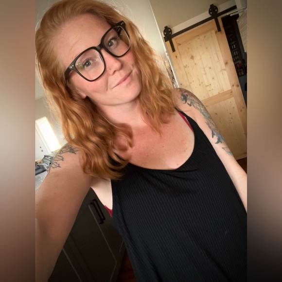 Meet your Posher, Destiny - Picture 2 of 2